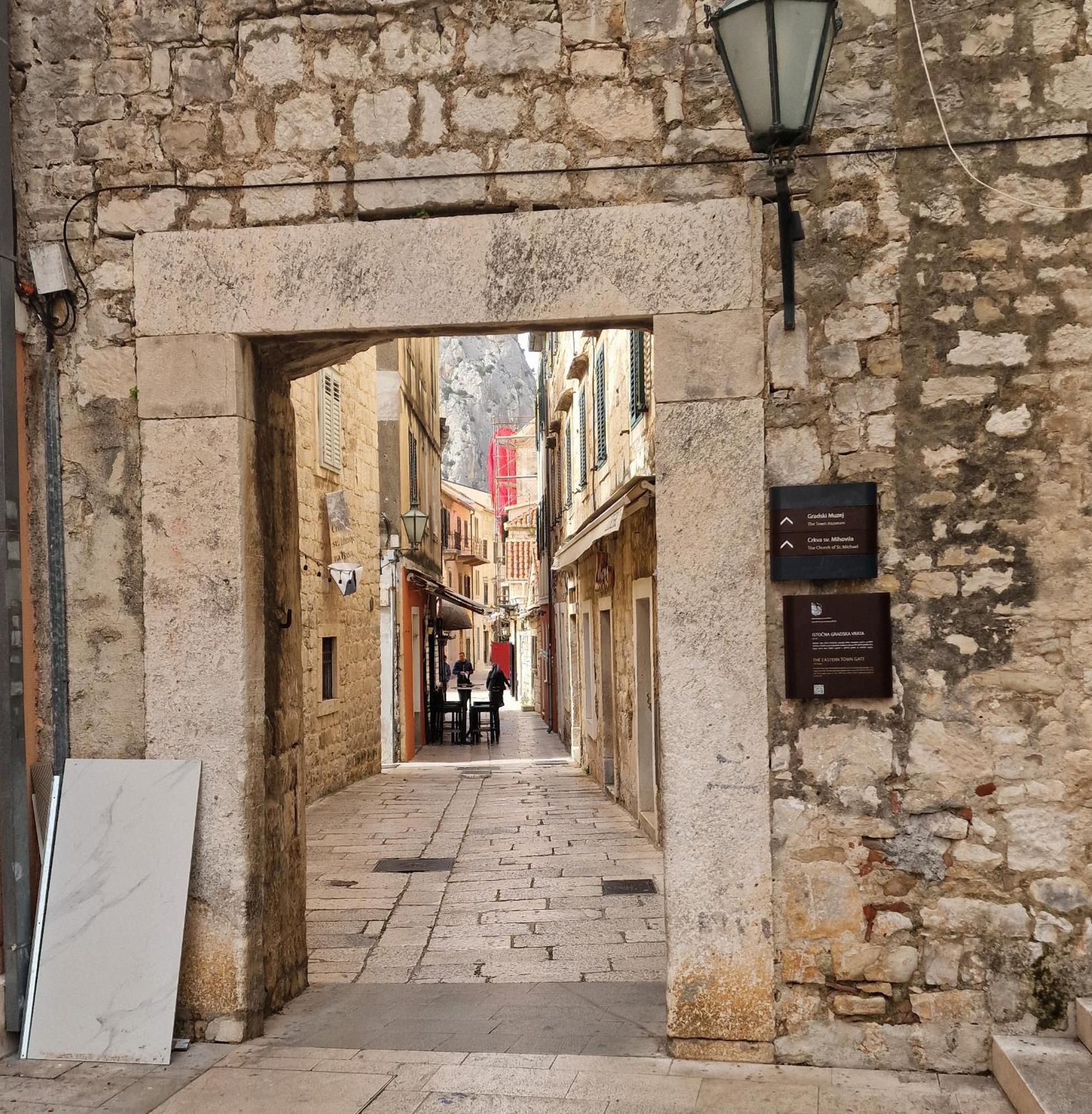 Old Town Apartment Omiš Exterior foto